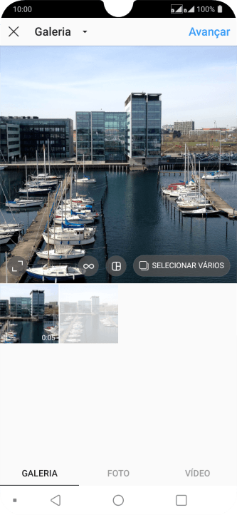 Pressione GALERIA, e navegue até a pasta desejada. Pressione GALERIA, e navegue até a pasta desejada.