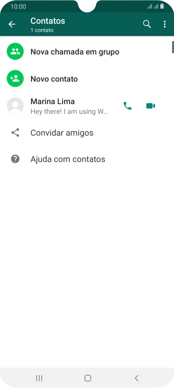 Pressione o ícone de busca, e digite as primeiras letras do nome do contato. Pressione o ícone de busca, e digite as primeiras letras do nome do contato.