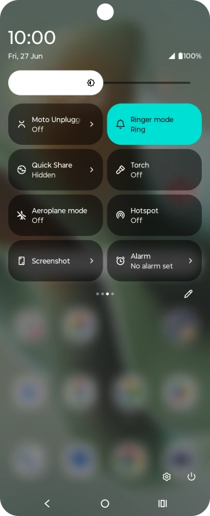 Press the flight mode icon to turn the function on or off. Press the flight mode icon to turn the function on or off.