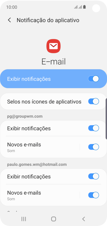 Pressione o indicador abaixo da conta de e-mail desejada para ativar ou desativar a função. Pressione o indicador abaixo da conta de e-mail desejada para ativar ou desativar a função.