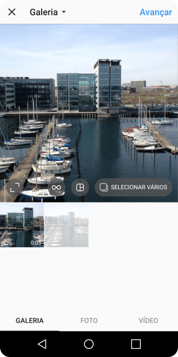 Pressione GALERIA, e navegue até a foto ou vídeo desejado. Pressione GALERIA, e navegue até a foto ou vídeo desejado.