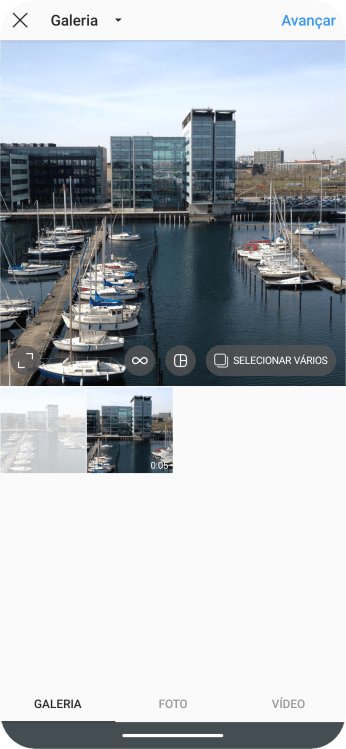 Pressione GALERIA, e navegue até a pasta desejada. Pressione GALERIA, e navegue até a pasta desejada.