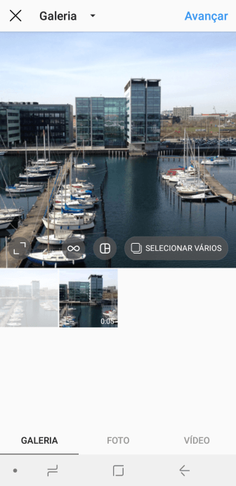 Pressione GALERIA, e navegue até a foto ou vídeo desejado. Pressione GALERIA, e navegue até a foto ou vídeo desejado.