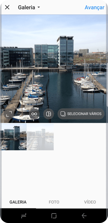Pressione GALERIA, e navegue até a foto ou vídeo desejado. Pressione GALERIA, e navegue até a foto ou vídeo desejado.