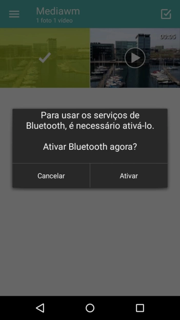 Se o Bluetooth estiver desativado, você deve pressionar Ativar para ativá-lo. Se o Bluetooth estiver desativado, você deve pressionar Ativar para ativá-lo.