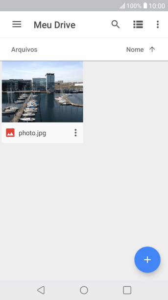 Deslize para a direita a partir do lado esquerdo da tela, e navegue até a pasta desejada. Deslize para a direita a partir do lado esquerdo da tela, e navegue até a pasta desejada.