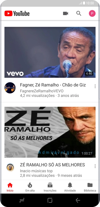 Pressione o ícone de fazer upload, e navegue até o vídeo desejado. Pressione o ícone de fazer upload, e navegue até o vídeo desejado.