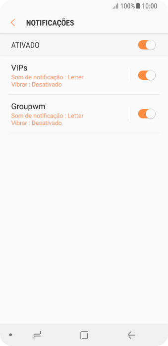 Pressione o indicador ao lado da conta de e-mail desejada para ativar ou desativar a função. Pressione o indicador ao lado da conta de e-mail desejada para ativar ou desativar a função.