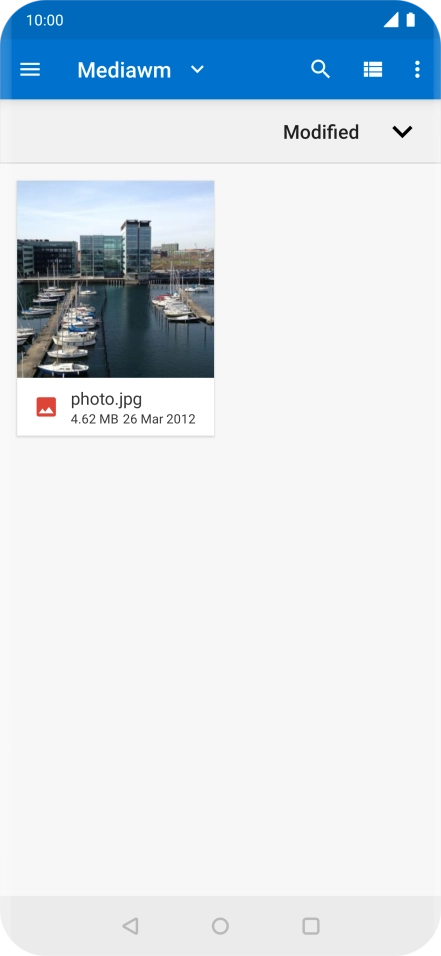Press the required picture or video clip. Press the required picture or video clip.