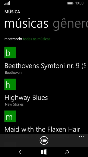 Navegue até a pasta desejada e pressione o arquivo de música desejado. Navegue até a pasta desejada e pressione o arquivo de música desejado.