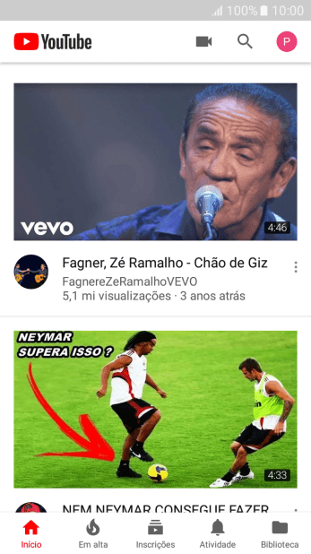 Pressione o ícone de fazer upload, e navegue até o vídeo desejado. Pressione o ícone de fazer upload, e navegue até o vídeo desejado.