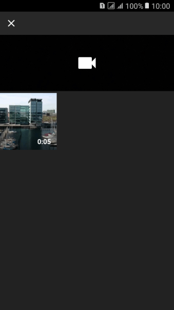 Pressione o vídeo desejado. Pressione o vídeo desejado.