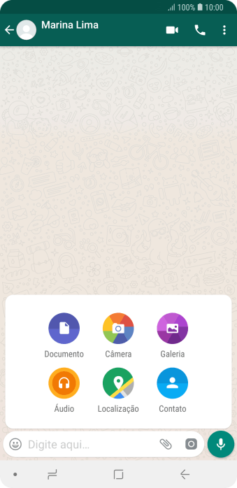 Pressione Galeria, e navegue até a foto ou vídeo desejado. Pressione Galeria, e navegue até a foto ou vídeo desejado.