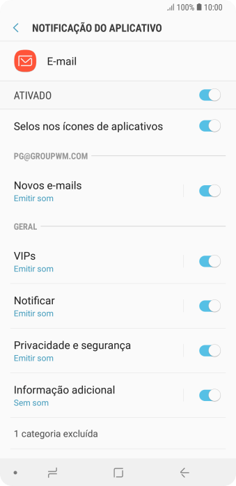 Pressione o indicador abaixo da conta de e-mail desejada para ativar ou desativar a função. Pressione o indicador abaixo da conta de e-mail desejada para ativar ou desativar a função.
