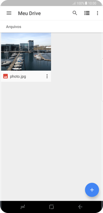 Deslize para a direita a partir do lado esquerdo da tela, e navegue até a pasta desejada. Deslize para a direita a partir do lado esquerdo da tela, e navegue até a pasta desejada.