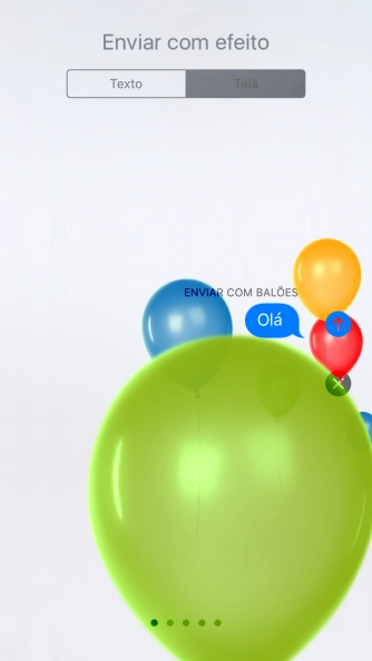 Pressione o ícone de enviar, quando tiver selecionado o efeito desejado na sua iMessage. Pressione o ícone de enviar, quando tiver selecionado o efeito desejado na sua iMessage.