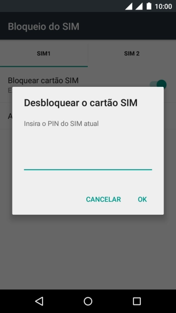 Digite um código PIN de quatro cifras e pressione OK. O código PIN padrão é 1010. Digite um código PIN de quatro cifras e pressione OK. O código PIN padrão é 1010.