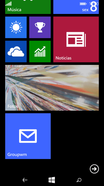 Pressione a conta de e-mail desejada. Pressione a conta de e-mail desejada.