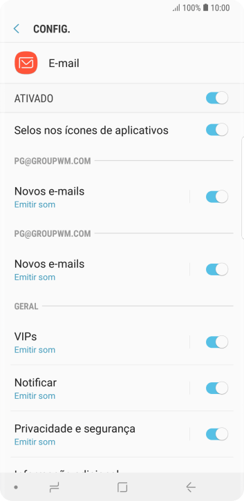 Pressione o indicador abaixo da conta de e-mail desejada para ativar ou desativar a função. Pressione o indicador abaixo da conta de e-mail desejada para ativar ou desativar a função.