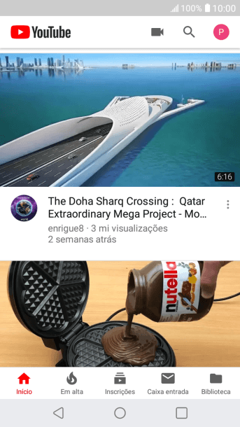 Pressione o ícone de fazer upload, e navegue até o vídeo desejado. Pressione o ícone de fazer upload, e navegue até o vídeo desejado.