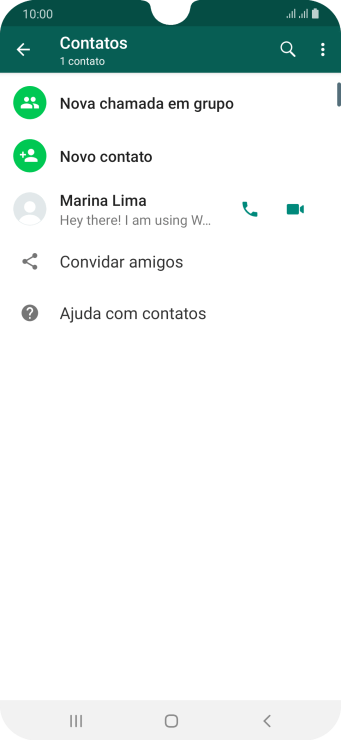 Pressione o ícone de busca, e digite as primeiras letras do nome do contato. Pressione o ícone de busca, e digite as primeiras letras do nome do contato.
