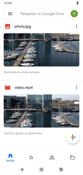 Deslize para a direita a partir do lado esquerdo da tela, e navegue até a pasta desejada. Deslize para a direita a partir do lado esquerdo da tela, e navegue até a pasta desejada.