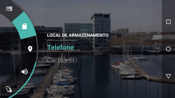 Pressione Telefone para salvar os vídeos na memória do celular. Pressione Telefone para salvar os vídeos na memória do celular.