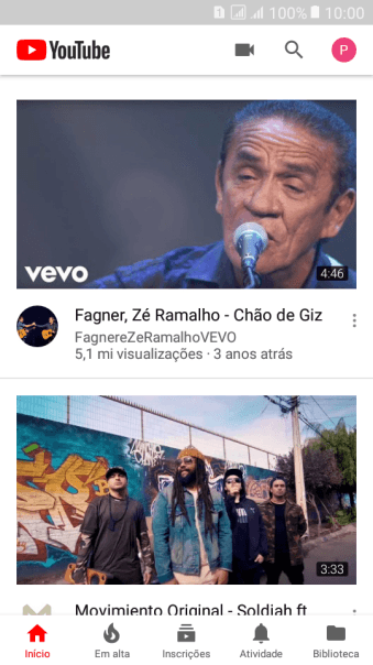 Pressione o ícone de fazer upload, e navegue até o vídeo desejado. Pressione o ícone de fazer upload, e navegue até o vídeo desejado.