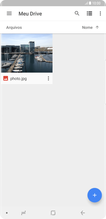 Deslize para a direita a partir do lado esquerdo da tela, e navegue até a pasta desejada. Deslize para a direita a partir do lado esquerdo da tela, e navegue até a pasta desejada.