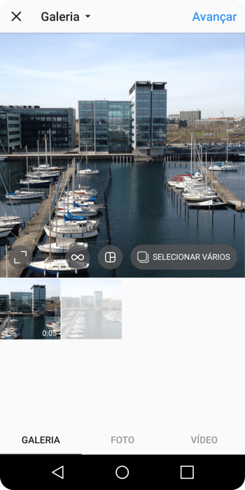 Pressione GALERIA, e navegue até a foto ou vídeo desejado. Pressione GALERIA, e navegue até a foto ou vídeo desejado.