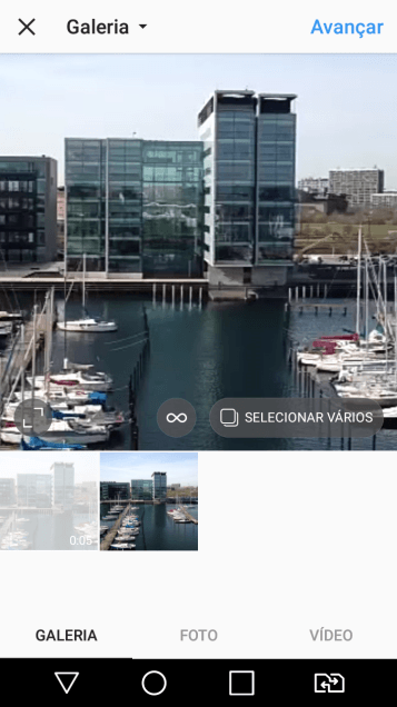 Pressione GALERIA, e navegue até a foto ou vídeo desejado. Pressione GALERIA, e navegue até a foto ou vídeo desejado.