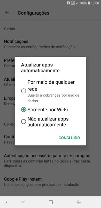 Para ativar a atualização automática de apps via rede celular, você deve pressionar Por meio de qualquer rede Sujeito a cobranças por uso de dados. Para ativar a atualização automática de apps via rede celular, você deve pressionar Por meio de qualquer rede Sujeito a cobranças por uso de dados.