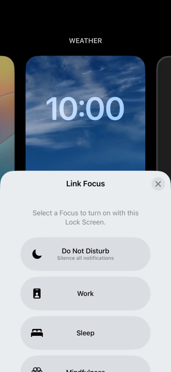 Press the required focus mode. Press the required focus mode.
