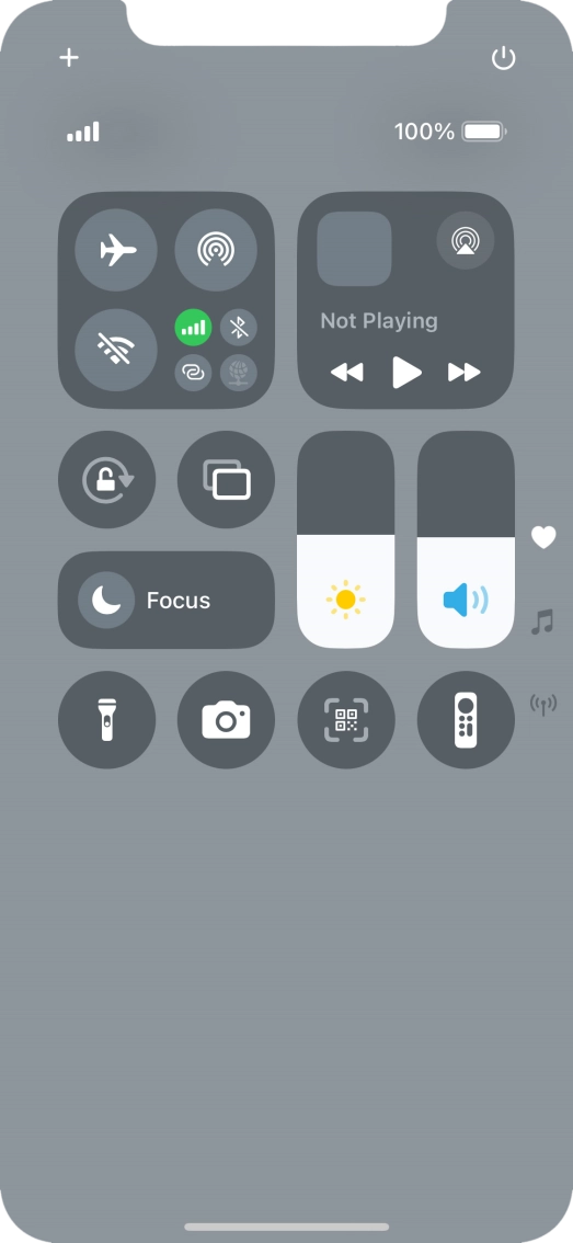 Press the flight mode icon to turn the function on or off. Press the flight mode icon to turn the function on or off.