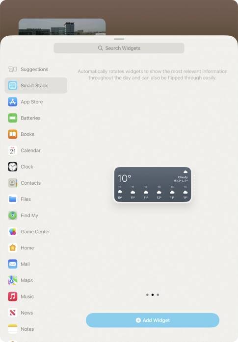Slide your finger right or left on the screen to select the required widget size. Slide your finger right or left on the screen to select the required widget size.