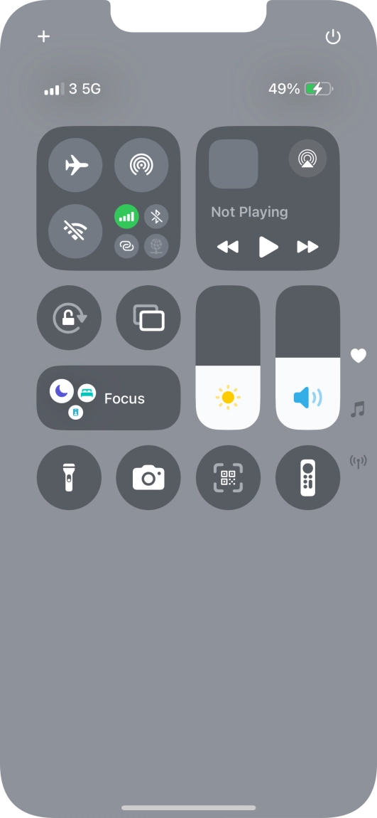 Press the flight mode icon to turn the function on or off. Press the flight mode icon to turn the function on or off.