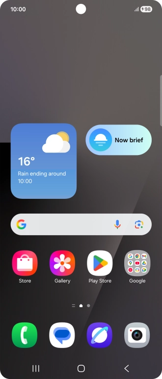 When the battery charging icon is displayed, charging is in progress. When the battery charging icon is displayed, charging is in progress.