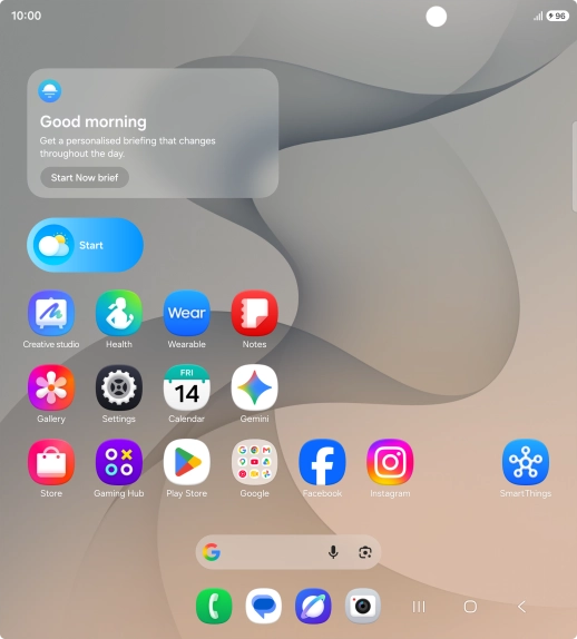 When the battery charging icon is displayed, charging is in progress. When the battery charging icon is displayed, charging is in progress.