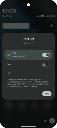 Press the indicator next to the mobile data icon to turn the function on or off. Press the indicator next to the mobile data icon to turn the function on or off.