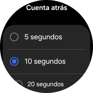 Pulsa el ajuste deseado para seleccionar cuánto debe durar la cuenta atrás hasta que el smartwatch llame a la central de alarma en caso de registrar una caída grave. Pulsa el ajuste deseado para seleccionar cuánto debe durar la cuenta atrás hasta que el smartwatch llame a la central de alarma en caso de registrar una caída grave.