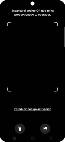 Coloca el código QR dentro del marco de la cámara del teléfono para escanearlo. Coloca el código QR dentro del marco de la cámara del teléfono para escanearlo.