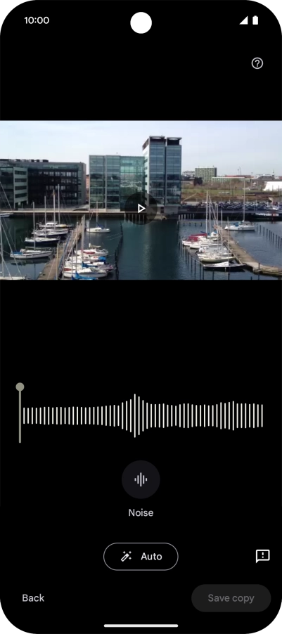 Press Auto to automatically enhance the sound in the video. Press Auto to automatically enhance the sound in the video.