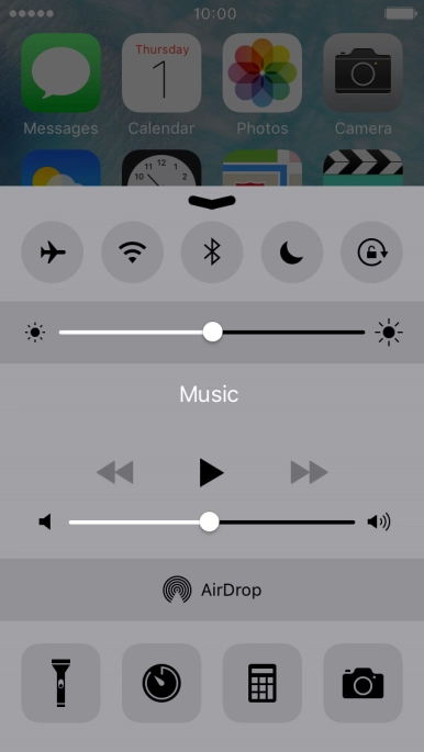 Press the flight mode icon to turn the function on or off. Press the flight mode icon to turn the function on or off.