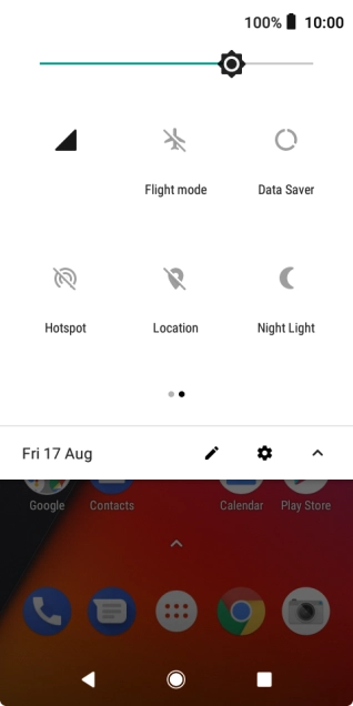 Press the mobile data icon to turn the function on or off. Press the mobile data icon to turn the function on or off.