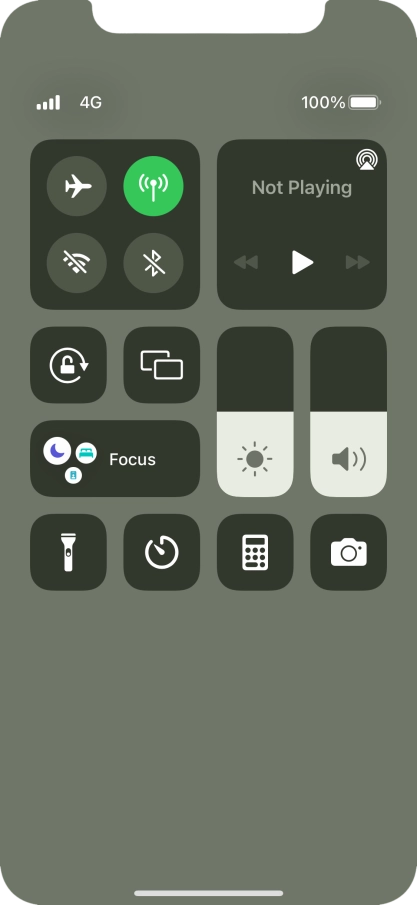 Press the flight mode icon to turn the function on or off. Press the flight mode icon to turn the function on or off.