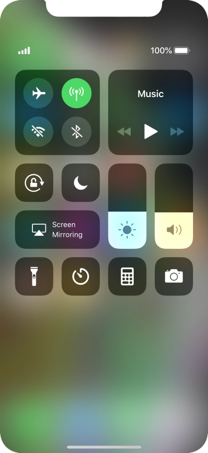 Press the flight mode icon to turn the function on or off. Press the flight mode icon to turn the function on or off.