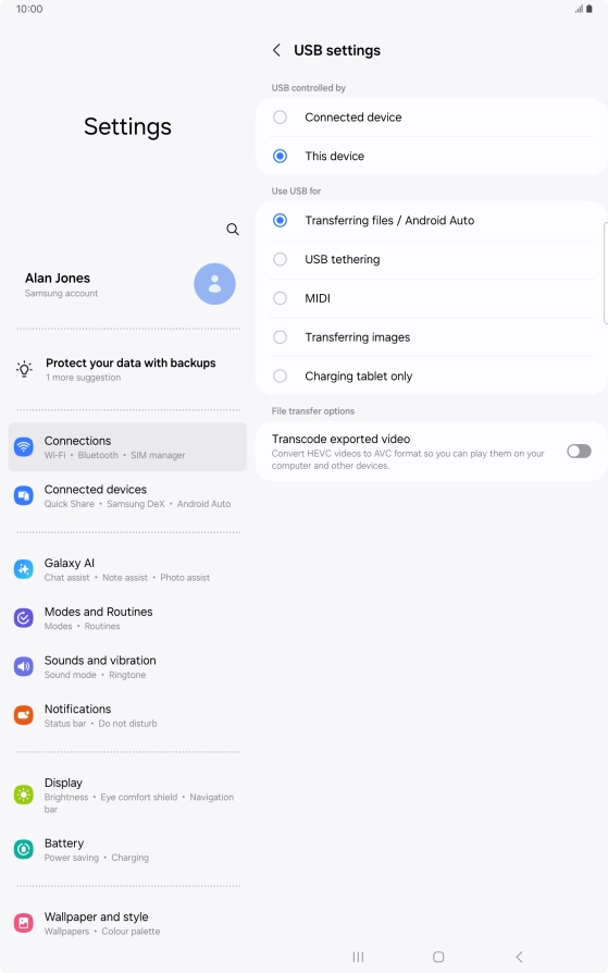 Press Transferring files / Android Auto. Press Transferring files / Android Auto.