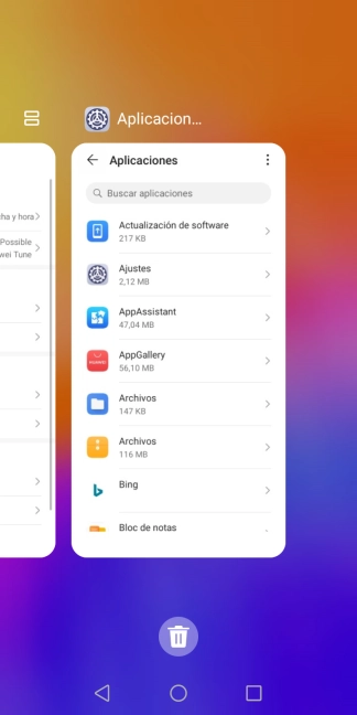 Para cerrar una sola aplicación en ejecución, desliza el dedo hacia arriba sobre la aplicación deseada. Para cerrar una sola aplicación en ejecución, desliza el dedo hacia arriba sobre la aplicación deseada.