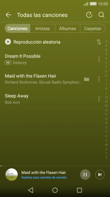 Pulsa el título de la canción en la parte inferior de la pantalla. Pulsa el título de la canción en la parte inferior de la pantalla.