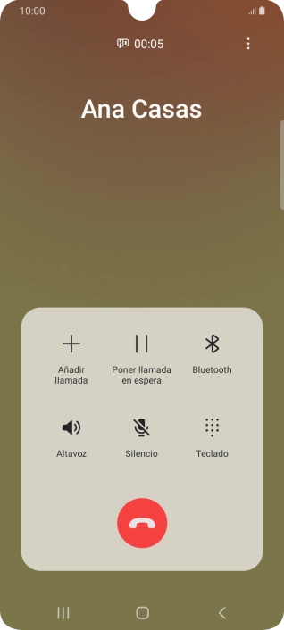Pulsa el icono de finalizar llamada. Pulsa el icono de finalizar llamada.